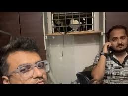 એ આવો આવો 🤪