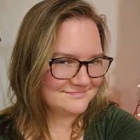 8 "Lauren Heuser" profiles