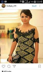 Model dress ini bisa didesain dengan bawahan kain yang licin dan mengkilap, jika dikombinasikan dengan brokat akan menciptakan kesan elegan dan mewah. 120 Batik Brokat Ideas In 2021 Batik Batik Dress Batik Fashion