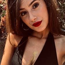 Paula Leon's Instagram, Twitter & Facebook