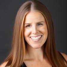 Laura Squire's Instagram, Twitter & Facebook