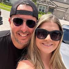 Jennifer Oller's Instagram, Twitter & Facebook