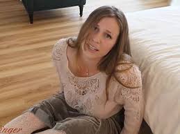 Amateur bbw fingering her twat. Mother Tube X Clips Page 1