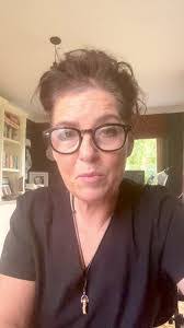 Stephanie Folan's Instagram, Twitter & Facebook