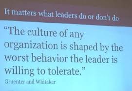 Maar Ook Leaders Zelf Moeten Een Goed Voorbeeld Zijn Woorden Expliciete Communicatie En Daden Implici Leadership Quotes Work Quotes Leadership Inspiration