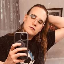 Violet James McMaster (@inavioletnature) • Threads, Say more