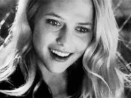 Vᴀɴɪsʜᴇᴅ {ᵃᶰ ᵃᵈᵛᵃᶰᶜᵉᵈ ʳᵒˡᵉᵖˡᵃʸ}