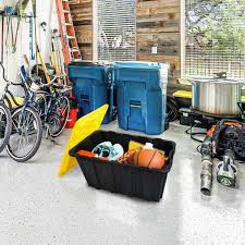 The Episode Of “Straight Chexxx” With The Drag Queen And Markie Moore  Eating Ty Thomas Ass By The Garbage Cans – Manhunt Daily