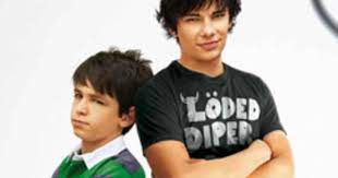 It is based on the diary of a wimpy kid: Diary Of A Wimpy Kid Cast Talk Rodrick Rules Cbs News