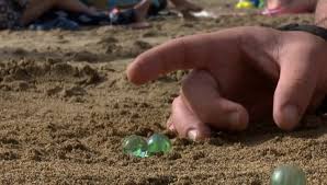 Dibujos para colorear que ayuden a aprender el abecedario y los nombres de los colores. Conocen Los Ninos De Ahora Los Juegos Tradicionales