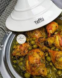 Farida Dada Food Insta A Publie Sur Instagram Tajine Poulet Aux Olives Ce Tajine Est Un De M Tajine Poulet Recette Tajine Poulet Poulet Aux Olives