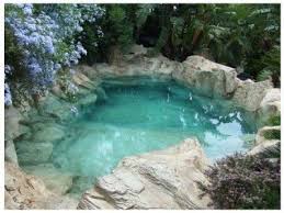 En 2007 Muamar Al Gadafi Q E D Vino De Visita Privada A Espana El Asunto Que Llevaba Meses Preparandose Al Piscinas Piscinas De Piedra Estanques De Jardin