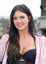 Abbie Go's Instagram, Twitter & Facebook