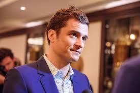 Welcome to my facebook page. Premiere Interviews Orlando Bloom And Michael Apted On Their New Thriller Unlocked Heyuguys
