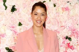 Director of digital product management at the @adcouncil ‍ partnered with @jmwasko she/her. Rebecca Mir Was Fur Ein Glamour Auftritt Mit Babybauch Gala De