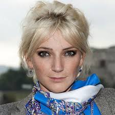 Alexandra borbély (born 4 september 1986) is a slovakian hungarian theater and film actress acting in hungarian films, notable for her role of mária in the film on body and soul. How Tall Is Alexandra Borbely Height Of Alexandra Borbely Celeb Heights