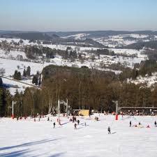 Nous avons répertorié pour vous, toutes les webcams, les plans des pistes. Station De Ski Le Monty Lierneux Ardennes Belges Home Facebook