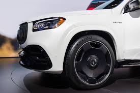 The 2021 Mercedes Amg Gls 63 Is A 603 Horsepow Oh My God Look At Those Wheels Mercedes Amg Amg Mercedes