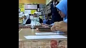 Majlis diteruskan lagi dengan penyampaian kepada para peserta pertandingan choral speaking, sekolah menengah parlimen ledang 2017 yang berlangsung di smk sagil pada 17 september 2017 yang lalu. Contoh Teks Bahas Ala Parlimen Menteri Ketiga Pembangkang Cute766