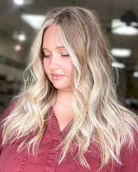 18 Most Flattering Long Hairstyles For Round Faces 2021 Trends Light Blonde Hair Long Hair Styles Hairstyles For Round Faces