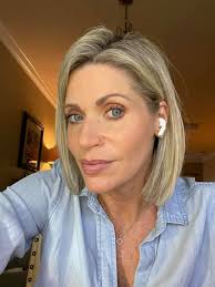 It's breast cancer awareness month! 🩷 I went in for a routine mammogram in  early 2023 that led to the diagnosis of early-stage breast cancer. My  wonderful team of doctors treated it