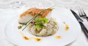 Recette De Pave De Cabillaud En Croute De Pain D Epice Ecrase De Topinambours Aux Chataignes