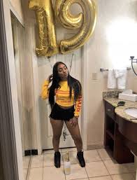 Dresses 18th Birthday Outfit Ideas 2020 Pin By Taylor Herbert On School Outfits Birthday Photoshoot Birthday Photos 14th Birthday