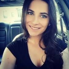 Tara Martinelli's Instagram, Twitter & Facebook