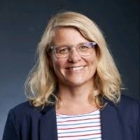 30+ Profile mit dem Suchbegriff „Cassandra Moser“