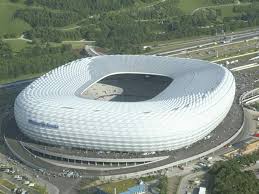 Unsere stadien sind wahrnehmungsmaschinen zwischen zuschauer und. Allianz Arena Soll Wachsen Kunftig 71 000 Platze Goal Com