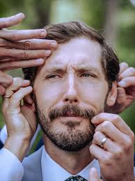 Our Thursday night concert series continues with The Moon and You! At its  core, The Moon and You is a charismatic husband-and-wife team. Melissa Hyman  plays cello, Ryan Furstenberg plays guitar and