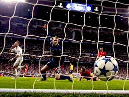 It was still going in. The Cr7 Timeline On Twitter Cristiano Ronaldo Has Scored The Most Goals Against Manuel Neuer 9 Despite Not Playing In The Same League Neuer S Worst Nightmare Https T Co Bupplrhrlu