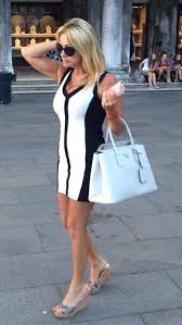 Jurnalista italiana paola ferrari a reactionat in urma discutiilor iscate in jurul ei in spatiul virtual, legate de o neglijenta de care a dat dovada in timpul unei transmisiuni live vineri, 18 iunie 2021, ora 18:18. Picture Of Paola Ferrari