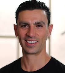 Emmanuel Rey's Instagram, Twitter & Facebook