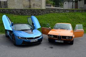 Learn about the bmw 8 series coupe 2021 m850i xdrive in uae: Legendares Aufeinandertreffen Bmw 3 0 Csl Trifft Bmw I8