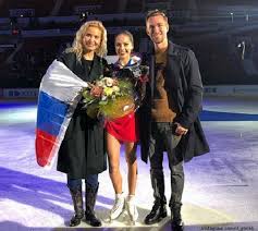 Диана дэвис трогательно поздравила глеба смолкина с особым событием. Eteri Tutberidze Vstretila Novyj God S Docheryu I 27 Letnim Horeografom V Dubai