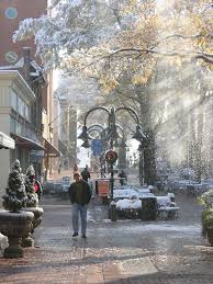Planning The Perfect Escape To Charlottesville Albemarle County This Winter Downtown Mall Snow Albemarle Charlottesville Virginia Is For Lovers