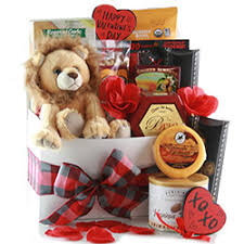 Easy to make gift basket ideas: Valentine Gift Basket Ideas For Him Vallentine Gift Card