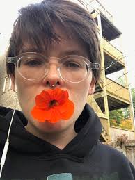 Ep. 141 : Talking to Jam Doughty, non-binary nature educator, and creature  drawer — to know the land