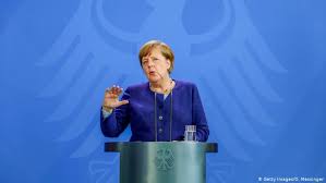 Die neue virusvariante bereite probleme, sagte merkel nach diesen informationen und warnte erneut vor. Germany S Angela Merkel Urges Caution As States Loosen Coronavirus Restrictions News Dw 27 05 2020