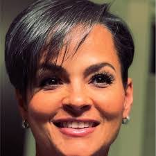 Rhonda Bray's Instagram, Twitter & Facebook