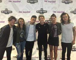 Maya and liam first met at a one direction meet and greet when she was just 15 years old. One Direction S Liam Payne Engaged To Model Girlfriend Maya Henry Perthnow
