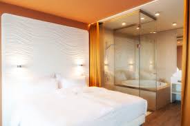 We did not find results for: Die Hotel Killer Wie Motel One Und A Ja Resorts Die Traditionelle Hotellerie Kalt Stellen Strukturwandel Im Hotelmarkt Verstarkt Sich Hottelling Von Holedo