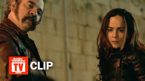 дэ́бэс, э́рго по́тэс ты должен, значит можешь. Queen Of The South S03e01 Clip Teresa And Pote Escape A Police Ambush Rotten Tomatoes Tv Youtube