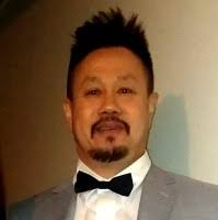 50+ perfiles de «Bong»