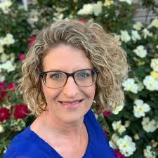 Natalie Jolly's Instagram, Twitter & Facebook