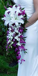 So Precious Lilies 3 Hawaiian Wedding Flowers Hawaiian Wedding Hawaii Wedding