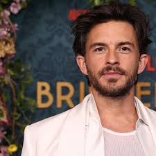 Jonathan Bailey Boyfriend, Dating, Relationships