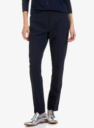Il convient à une taille 38 pour une femme d'1m60. Pantalon Droit Fluide En Crepe Marine Maison 123 Femme Place Des Tendances