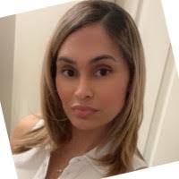 Kari Matlock's Instagram, Twitter & Facebook